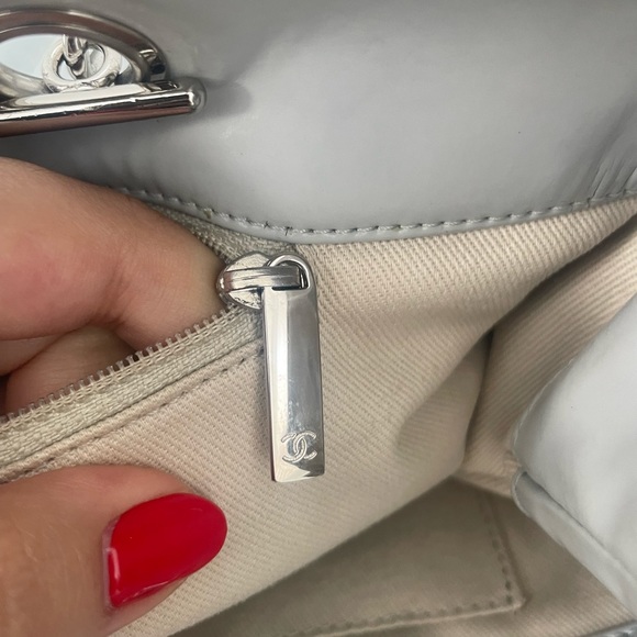 SOLD Chanel Vinyl Quilted In The Business North South Tote Light Grey - Picture 10 of 13